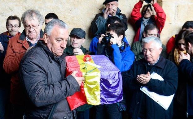 'Exhumación Valdenoceda' precisa 7.000 euros para terminar el proceso de extracción de ADN