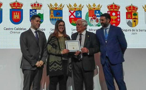 Lerma recibe en Fitur el sello que le acredita como uno de los Pueblos Más Bonitos de España