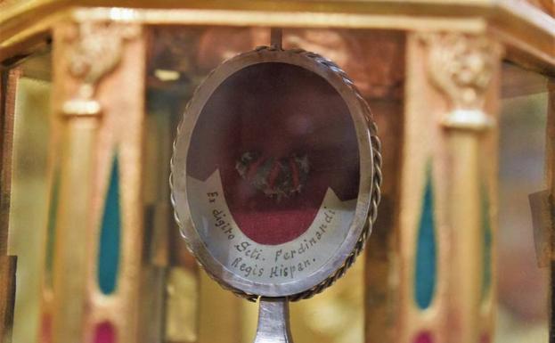 El Cabildo expondrá en la Catedral la reliquia de Fernando III el Santo