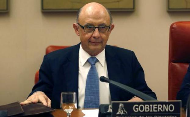 Montoro fija la primera semana de abril como límite para aprobar los Presupuestos