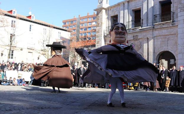 El sol saca a la calle a los burgaleses para honrar a San Lesmes