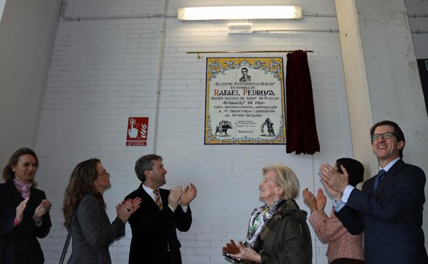 Rafael Pedrosa, inmortalizado en su casa