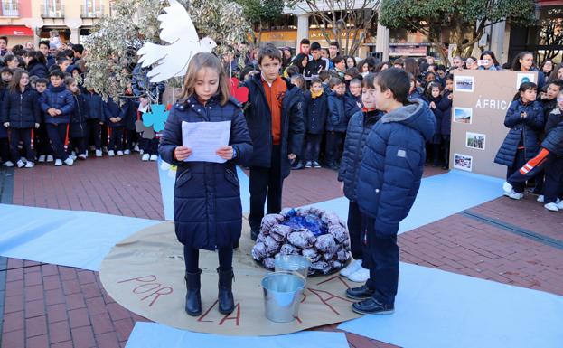 Los escolares piden el fin de los conflictos armados en el Día Mundial de la Paz