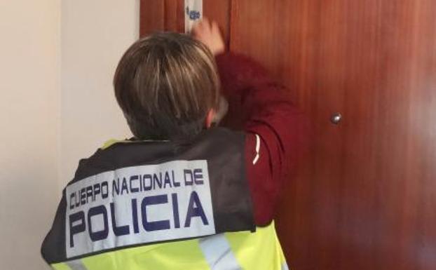 El presunto parricida de Valladolid declara que asfixió a su madre