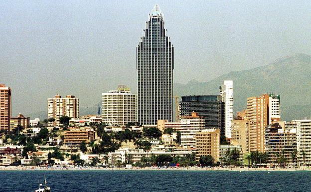 Una empleada del hotel de Benidorm encontró la nota que permitió dar con el presunto parricida de Valladolid