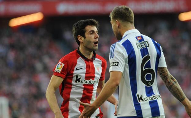 La Real Sociedad cambia gratis las camisetas de Iñigo