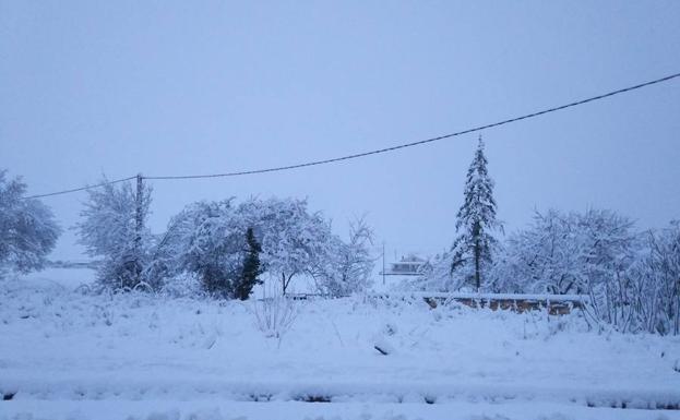 El temporal de nieve remite aunque deja acumulaciones de 30 centímetros