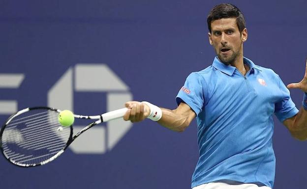 Djokovic confirma su operación en el codo derecho