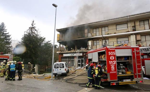 Una bombona sería la causante de la explosión que dejó cuatro heridos en Villasana de Mena