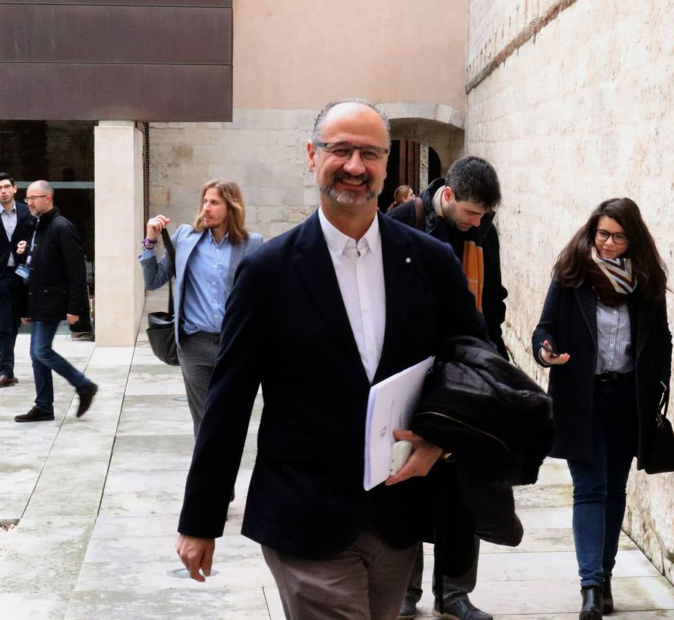 Reunión de la Mesa y Junta de Portavoces de las Cortes en el Colegio San Gregorio de Valladolid