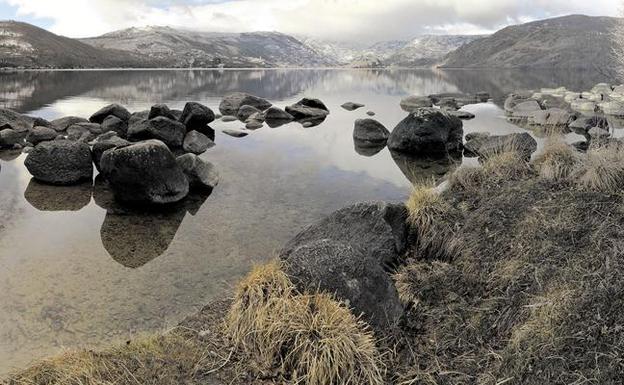 El TSJ observa un «cúmulo de irregularidades» en la gestión de la depuración del Lago de Sanabria