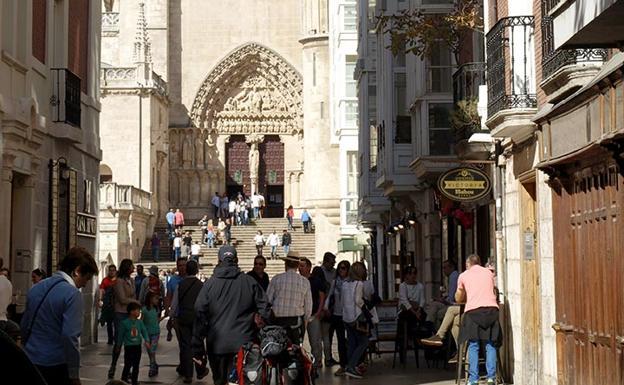 La Federación de Hostelería reclama que «de una vez por todas» llegue el AVE a la ciudad