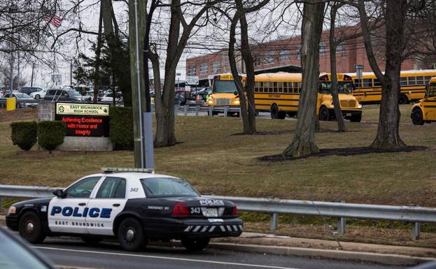 Una escuela secundaria de Nueva Jersey obsesionada por la seguridad