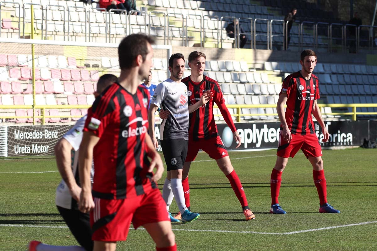 El Burgos CF - Arenas de Getxo, en imágenes