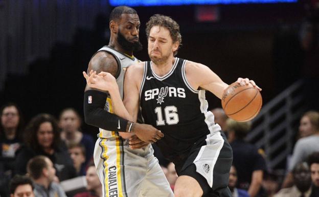 Los Spurs de Pau Gasol cortan la racha perdedora ante los Cavaliers