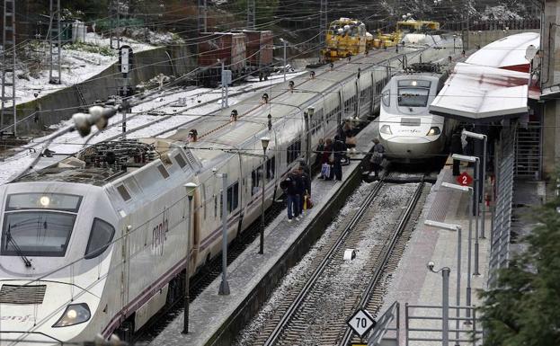 Los maquinistas de Renfe convocan seis días de huelga y paros parciales en marzo