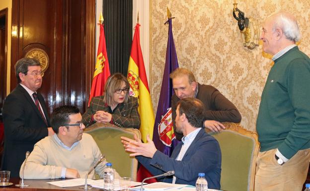 PP, PSOE e Imagina critican que Cs ponga en «tela de juicio» a los funcionarios de Diputación