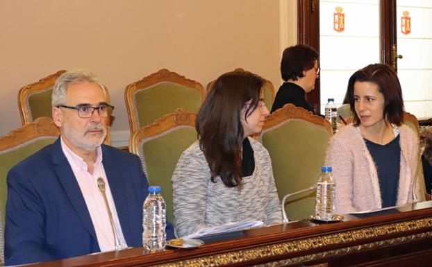 Suárez defiende los servicios sociales de Diputación, aunque requieran una reorganización