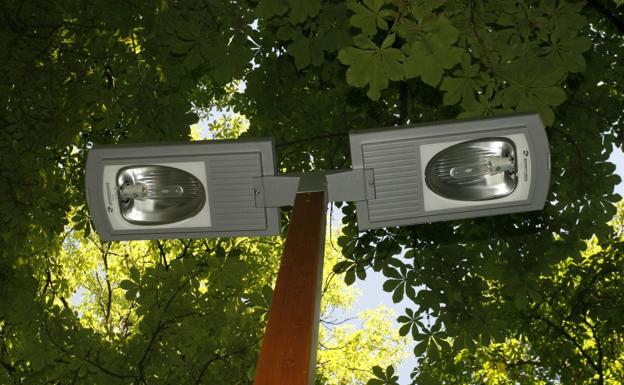 Licitan por 20 millones de euros el suministro eléctrico para 2 años en 218 municipios