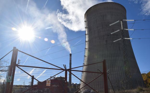 Las centrales térmicas fueron la tercera fuente de energía en 2017