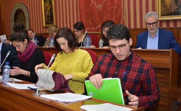 Los tres concejales de Podemos en Imagina Burgos se desvinculan de este grupo