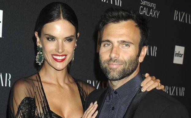 La supermodelo Alessandra Ambrosio rompe con Jamie Mazur