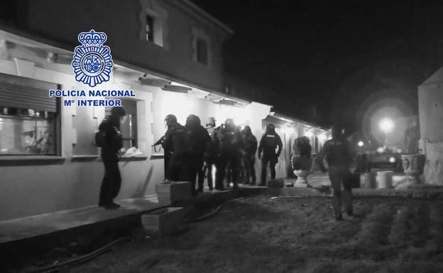 El guardia civil implicado en la macrorredada de Valladolid queda en libertad con cargos