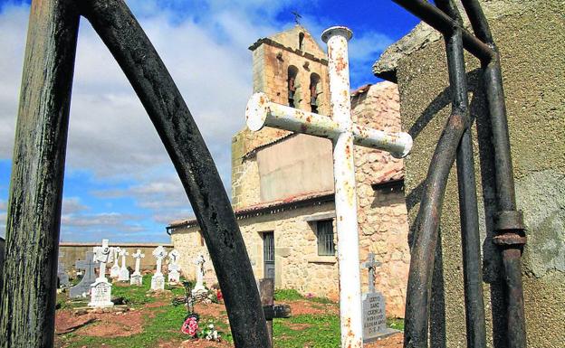 la especulación se cierne sobre las aldeas despobladas