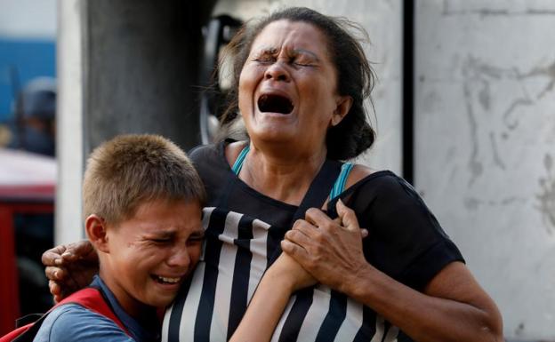 68 muertos en el incendio en una comisaría de Venezuela tras un motín
