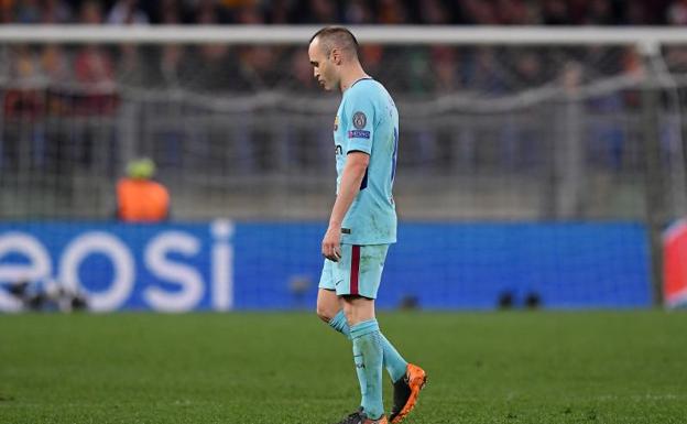 Iniesta deja entrever que fue su última noche de Champions