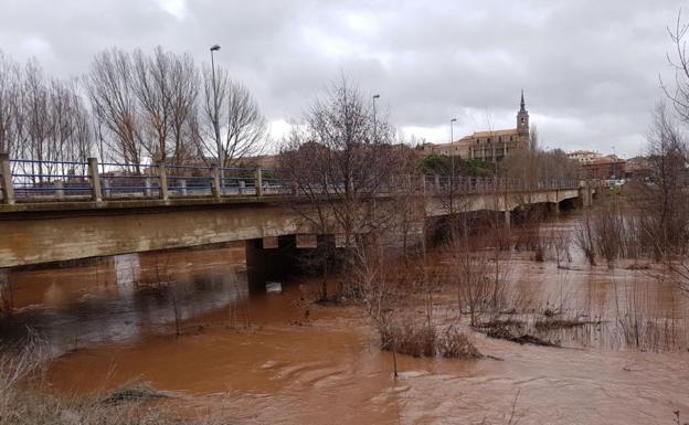 El Arlanza mantiene el nivel de Alerta en Peral y Quintana del Puente
