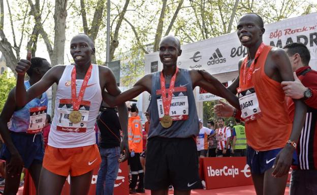 Kenia arrasa en el maratón de Madrid