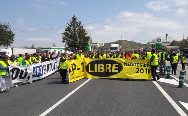 Cuatro plataformas antipeajes unifican fuerzas en Briviesca