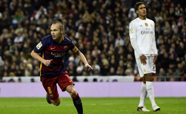 Sin pasillo en el último clásico de Iniesta