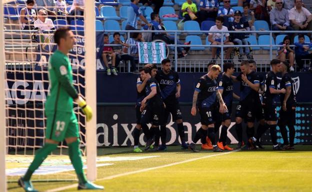 Un buen Alavés humilla al Málaga