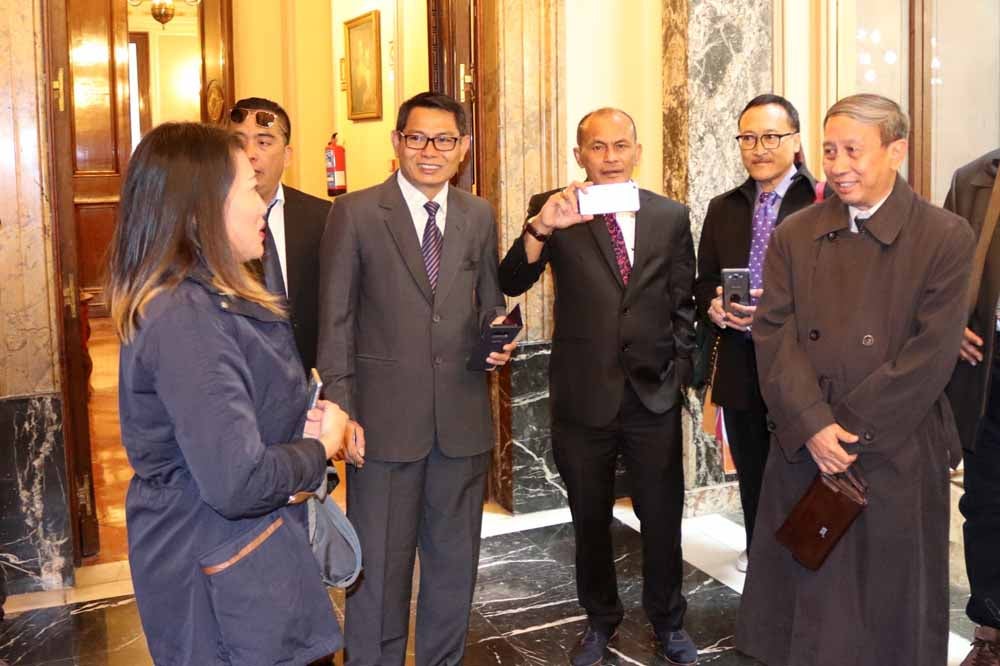 Visita de la delegación de Java Oriental a Burgos en imágenes