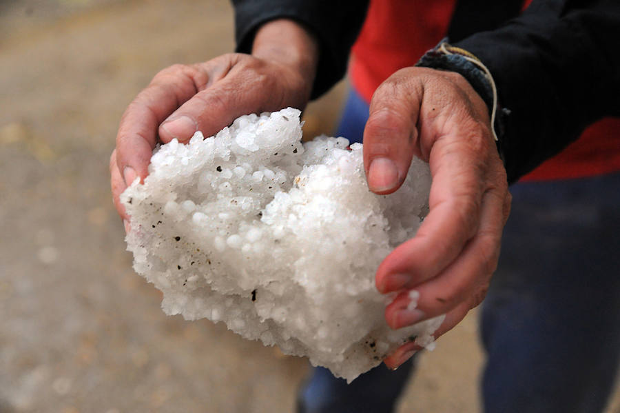 Una tormenta inunda las calles de La Seca