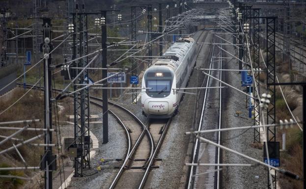 El PSOE pide que se garantice la parada estable de los trenes Ave en Miranda