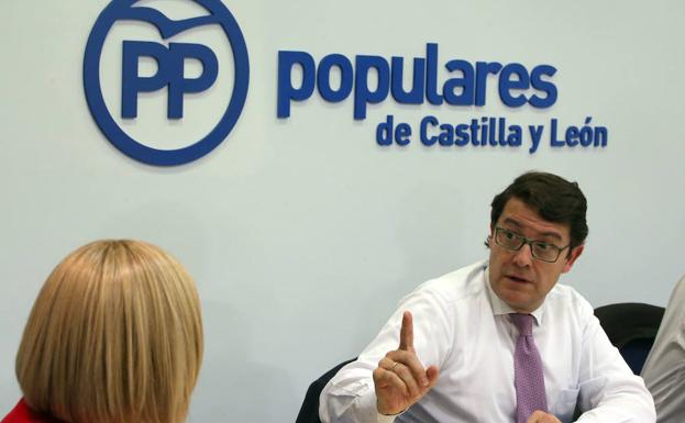 Fernández Mañueco insiste en la honestidad del PP de Castilla y León