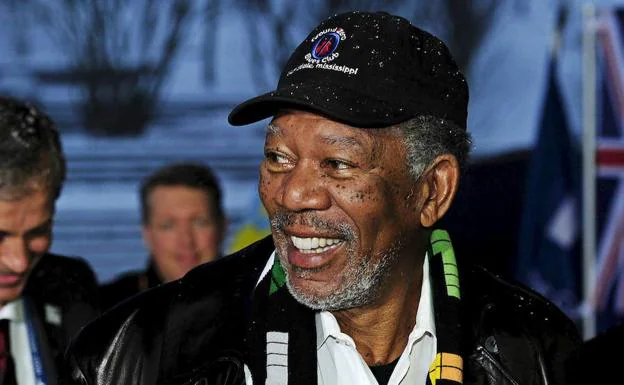 Morgan Freeman se disculpa y asegura que no agredió a ninguna mujer