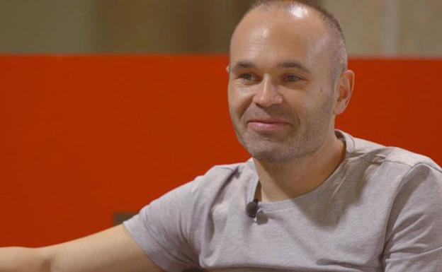 Iniesta recuerda su etapa más dura