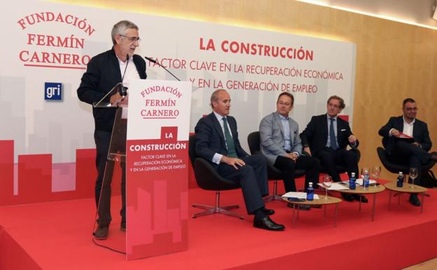 UGT y Junta coinciden en la necesidad de recuperar el valor de la construcción como generador de empleo