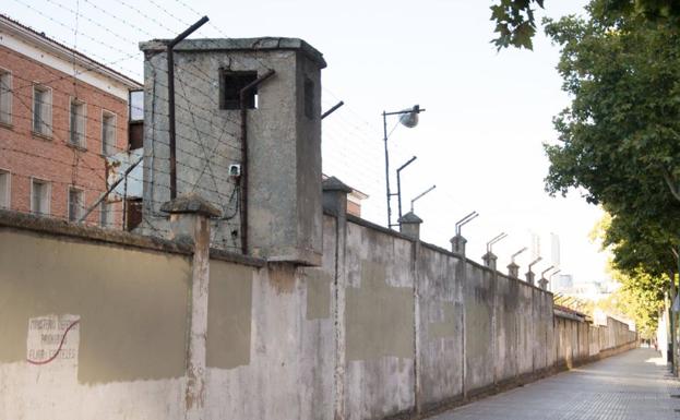 Podemos insiste en que el convenio para Artillería abre la puerta a la «especulación»