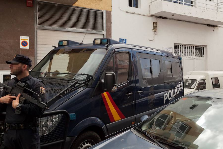 Detenido un matrimonio en Murcia por causar quemaduras a su hija con la plancha