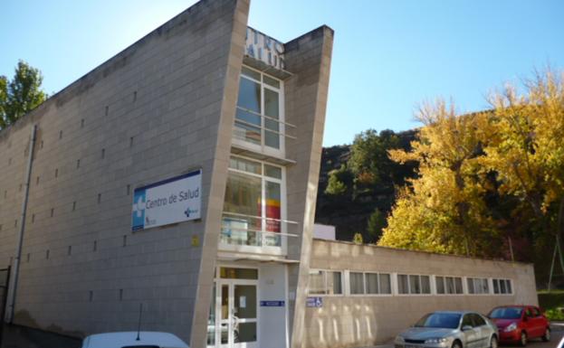 Diputación insta a la Junta a que sustituya, y no amortice, las vacantes médicas de la provincia