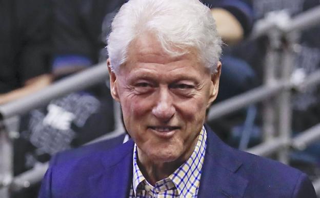 Bill Clinton publica su primera novela