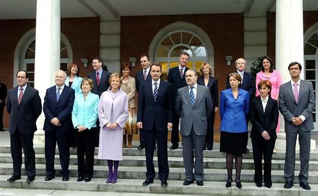 Sánchez recupera el esplendor ministerial