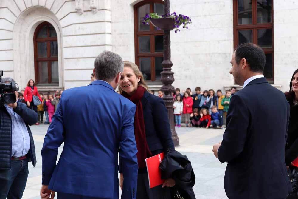 En imágenes la visita de la infanta Elena a Burgos