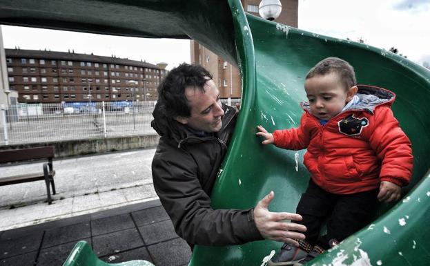 Podemos llevará su ley de permisos igualitarios al Congreso al no ser vetada por el Gobierno