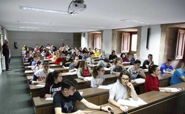 Más del 96 % de los estudiantes supera la prueba de acceso a la Universidad en la convocatoria de junio